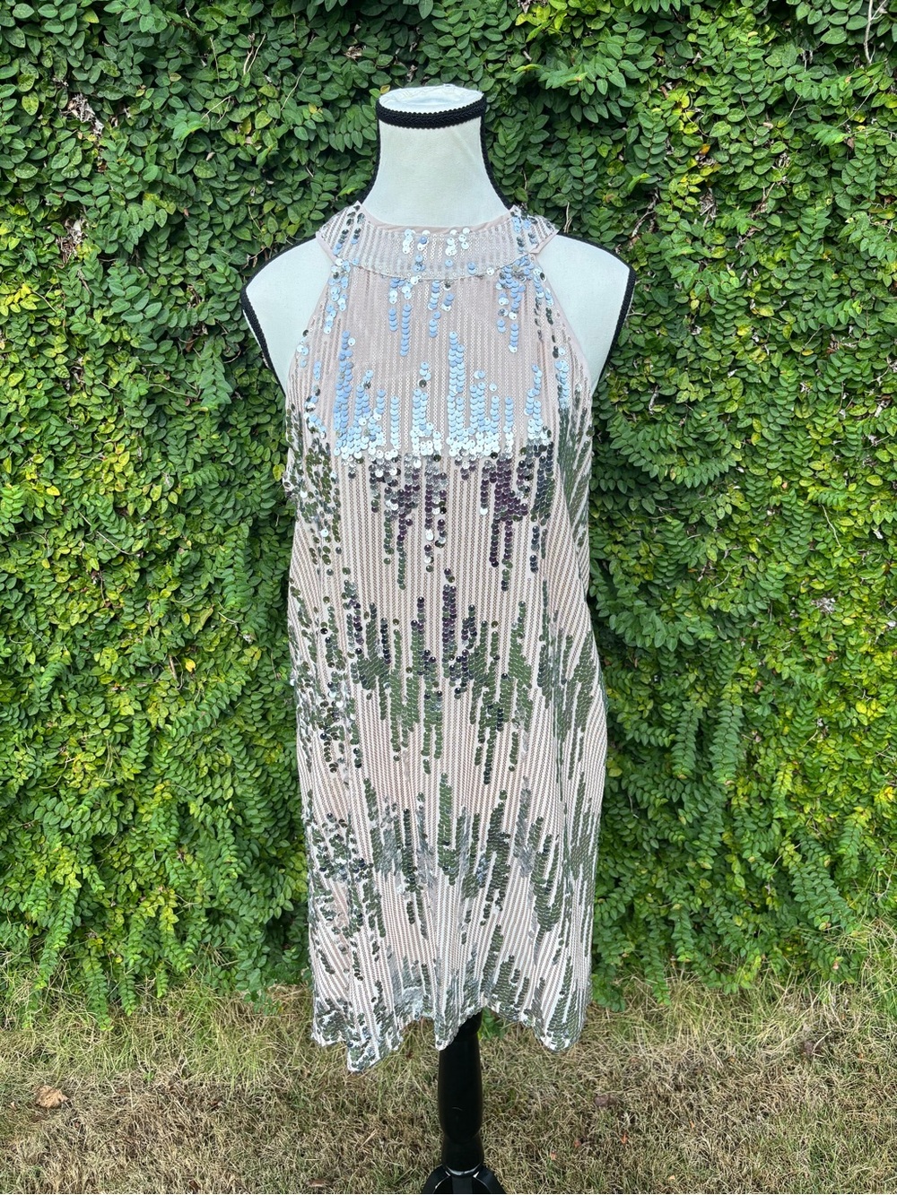 Sequin Halter Shift Dress Blush with Silver Accents Size M Pants Store 34.5L 19W